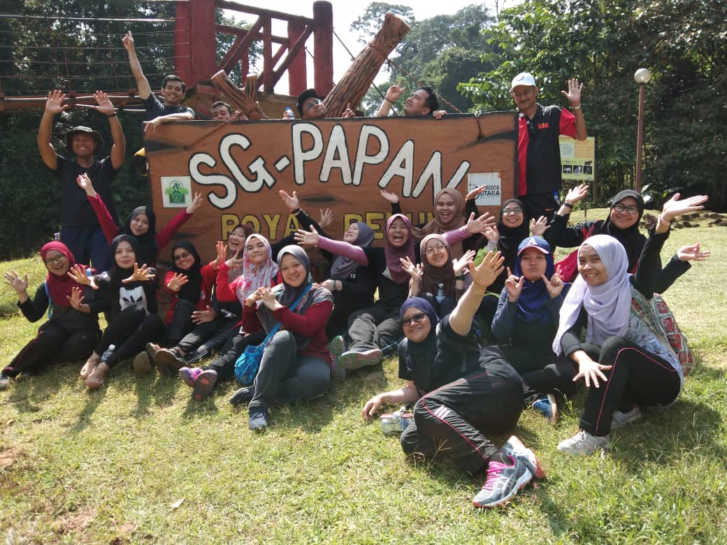 Kawasan sira binatang dan trekking di Sungai Papan